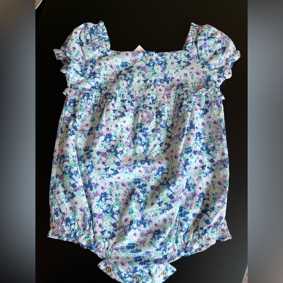 Janie & Jack - the lily smocked baby romper - Picture 4 of 6